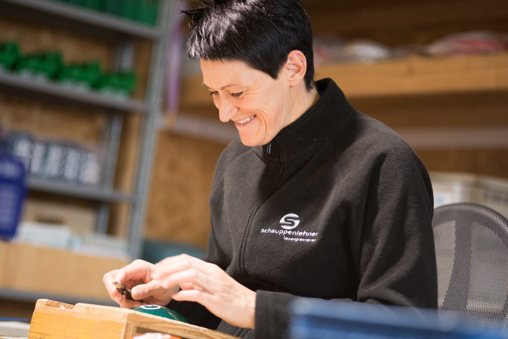 Elke bei der Arbeit