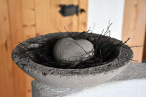 Nest mit Steinherz